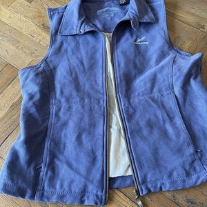 Womens golf vest with logo, lined, zip front, pockets, Size L, corduroy outer.